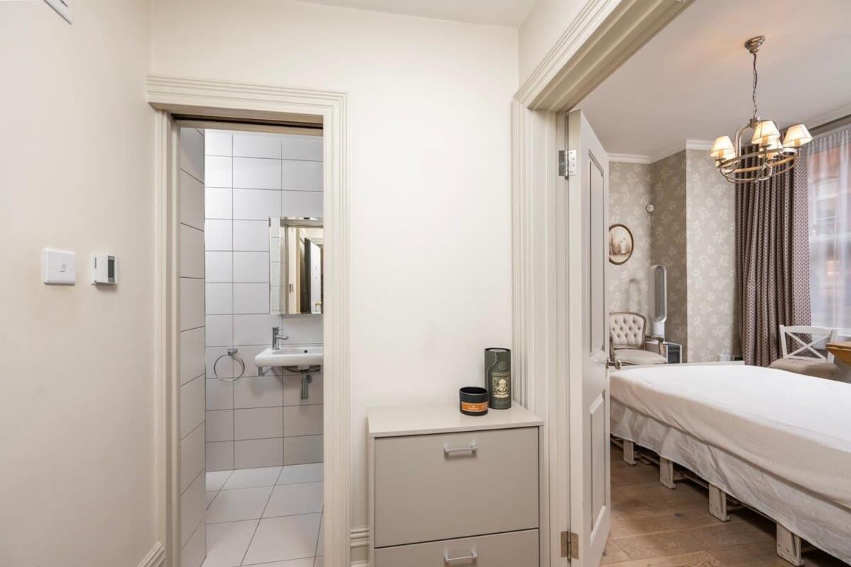 Charming Chelsea Studio Your Cozy Urban Retreat London Exterior foto